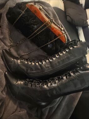 Size 6 boot with handbag  Victorian replica